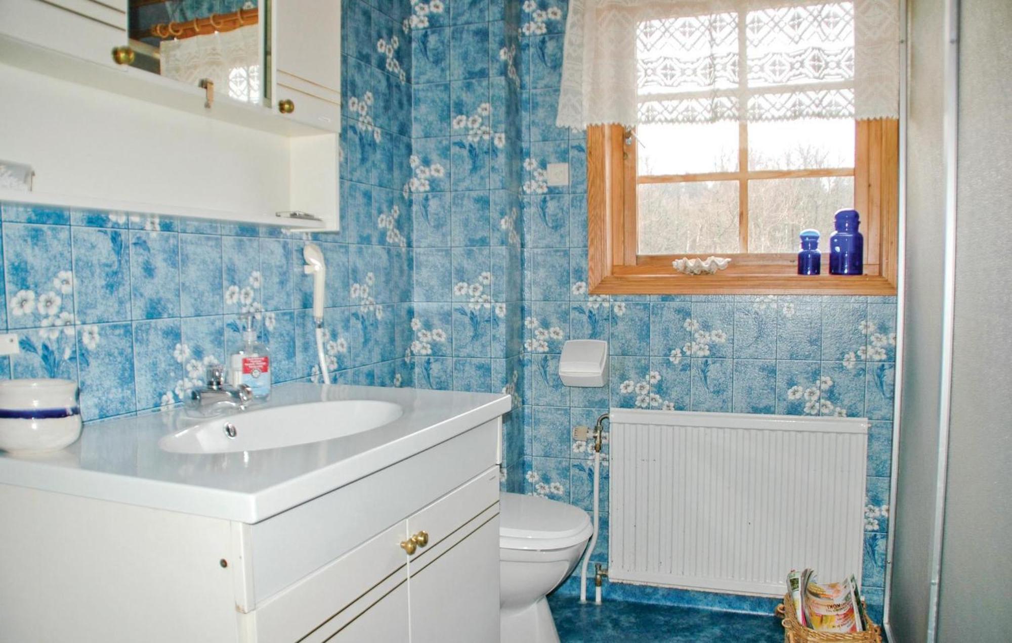 Cozy Home In Uddevalla With Wifi Häljebol Eksteriør billede