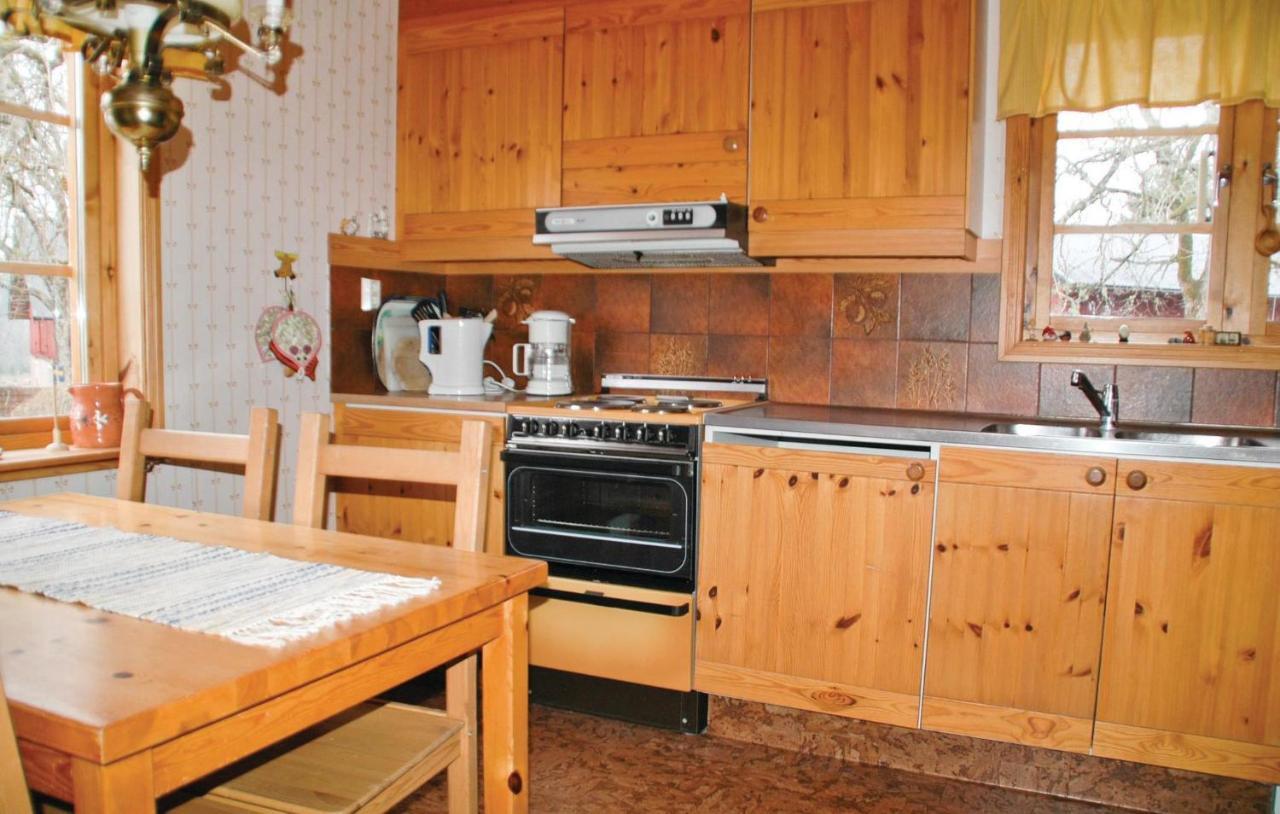 Cozy Home In Uddevalla With Wifi Häljebol Eksteriør billede