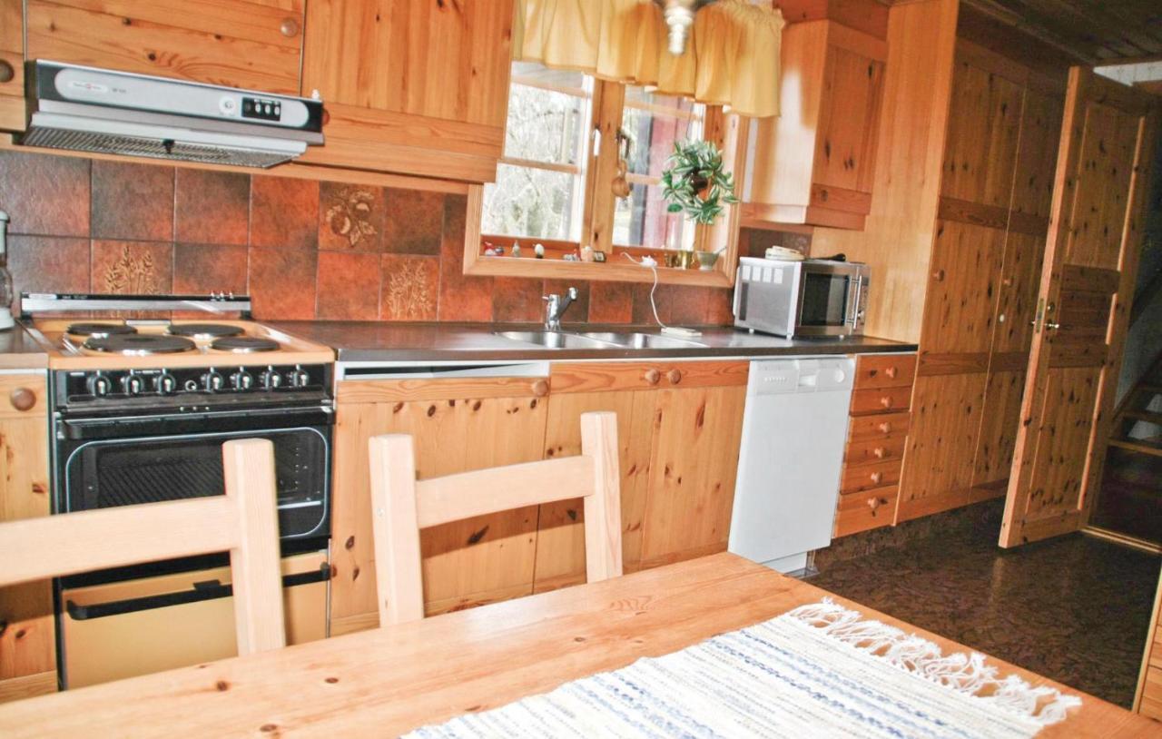 Cozy Home In Uddevalla With Wifi Häljebol Eksteriør billede